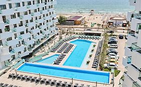 Aqua Vista Infinity Resort & Spa - Studio Lux - Piscina Infinity, Jacuzzi, Sauna, Gym - Privat